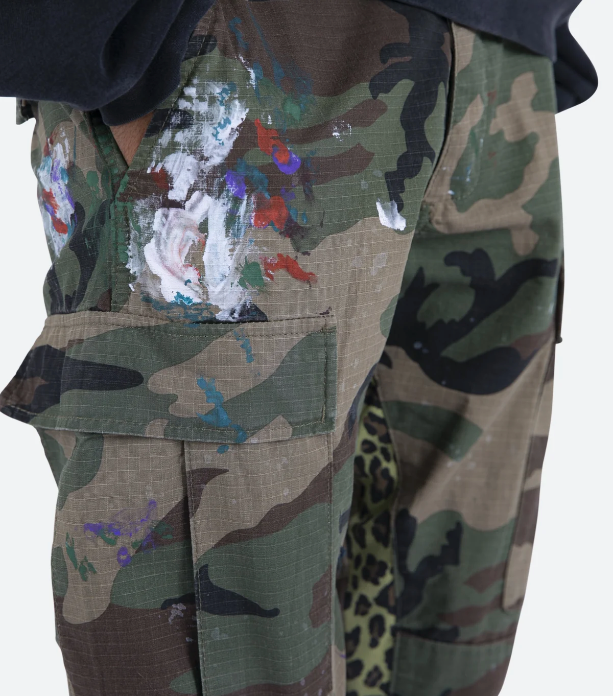 MNML Contrast bootcut cargo pants (Woodland Camo)