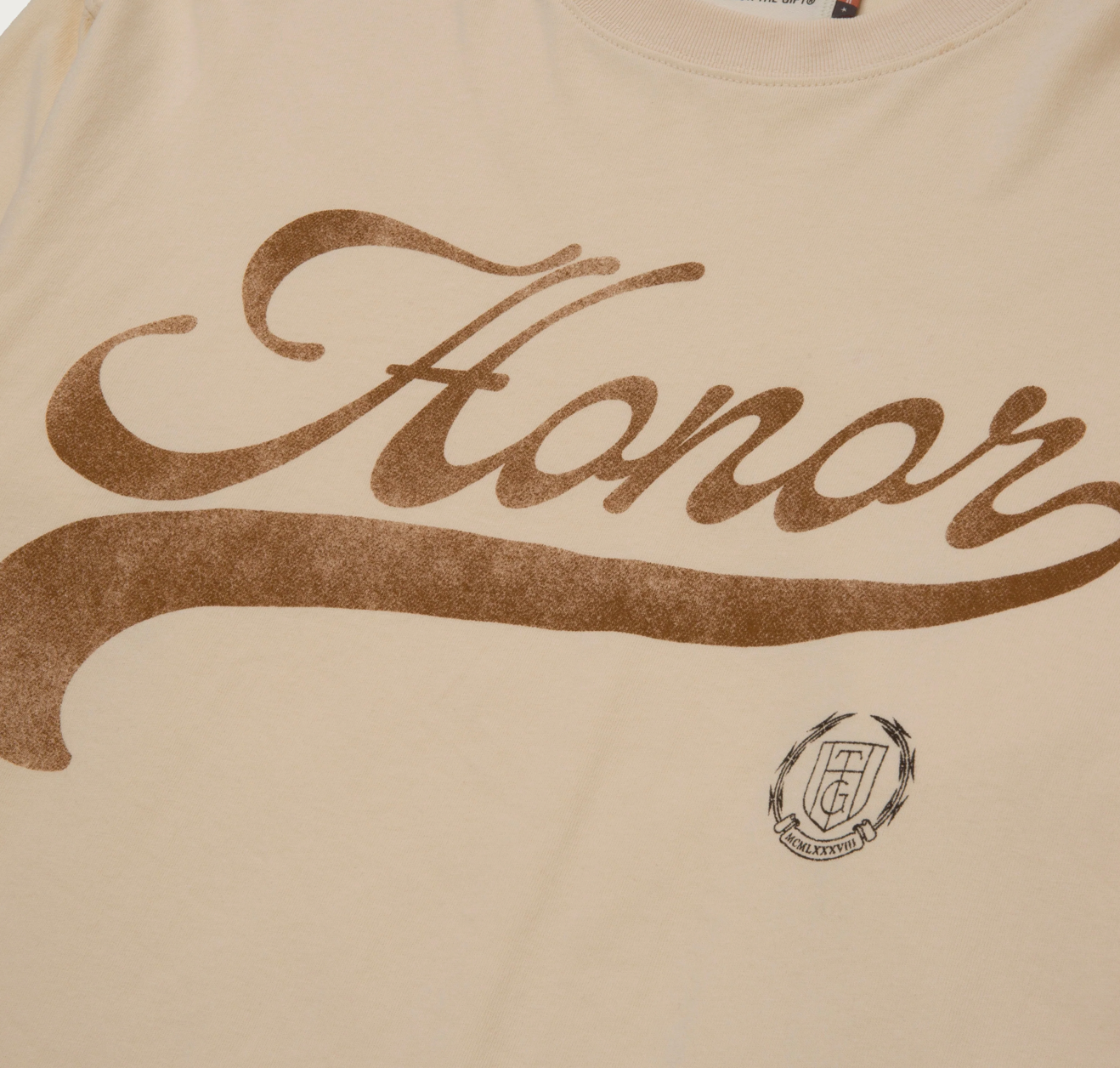 Honor The Gift Holiday Script Tee (Bone)