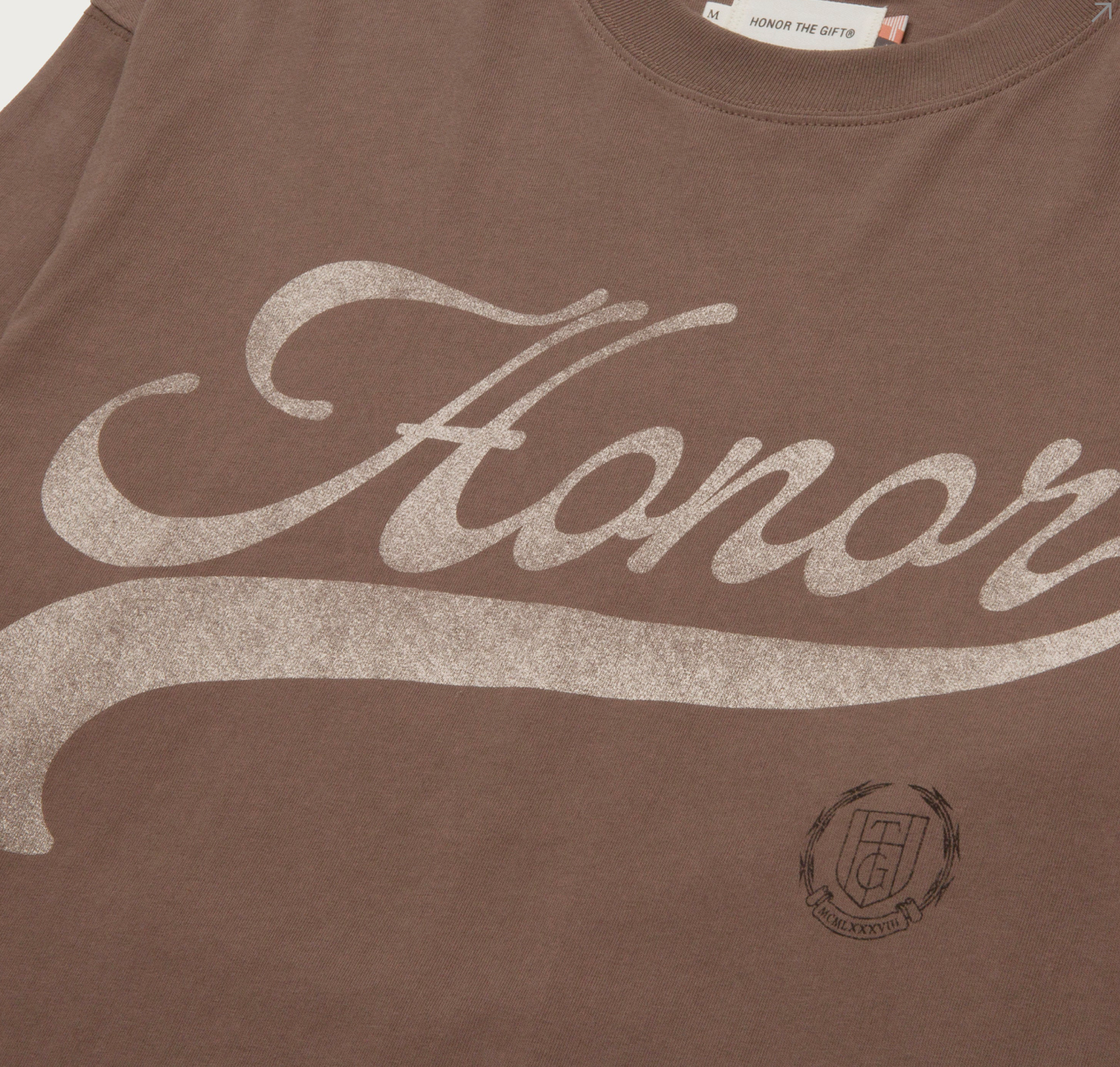 Honor The Gift Holiday Script Tee (Grey)